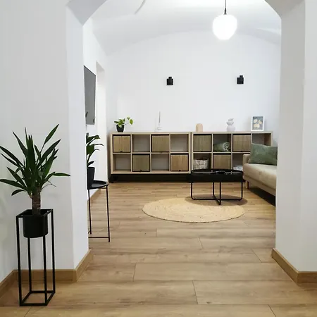Apartment Atlas - Feel Like In The Center
