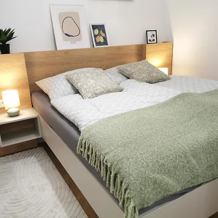 Feel Like In The Center Apartmán