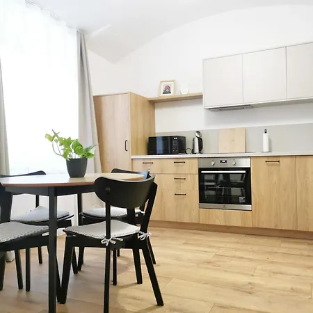 Apartment Atlas - Feel Like In The Center